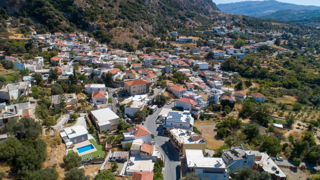 Villa Neonis Spílion Esterno foto